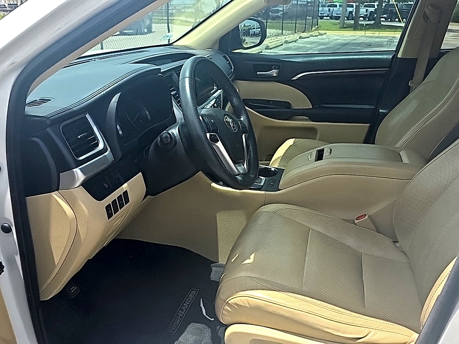 Used 2015 Blizzard Pearl Toyota Limited V6 image 16