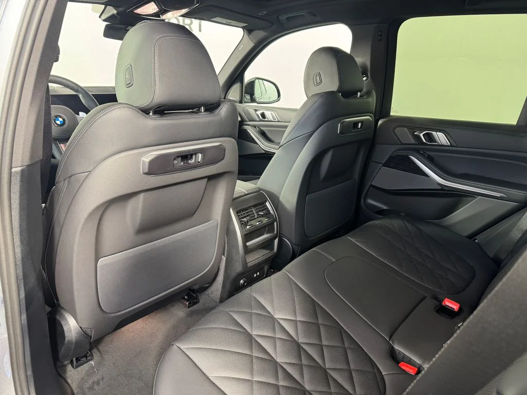 New 2026 Gray BMW xDrive40i image 14