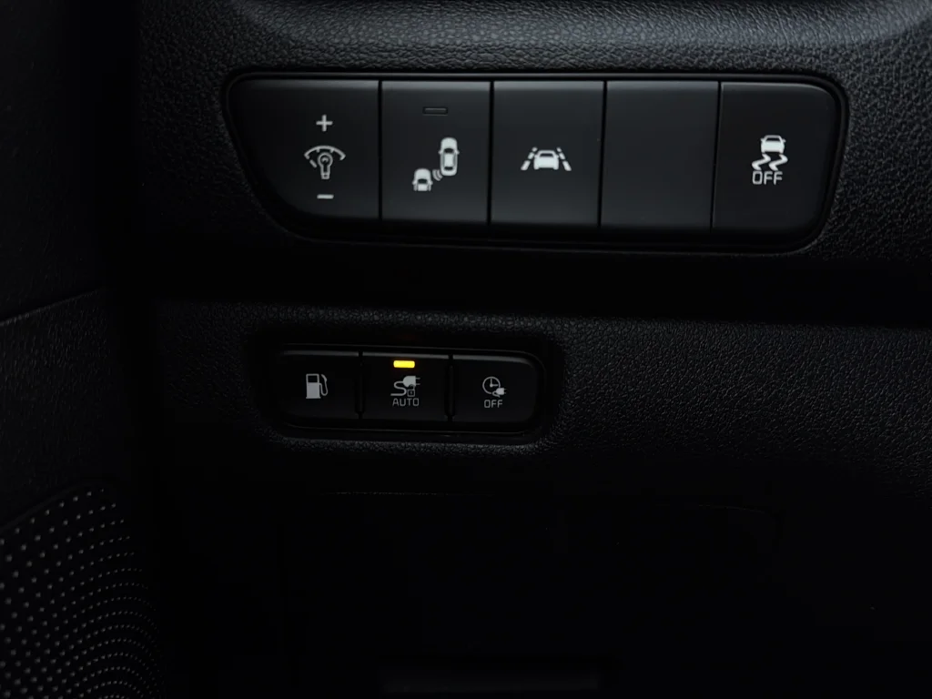 Used 2020 Horizon Blue Kia EX Premium image 18