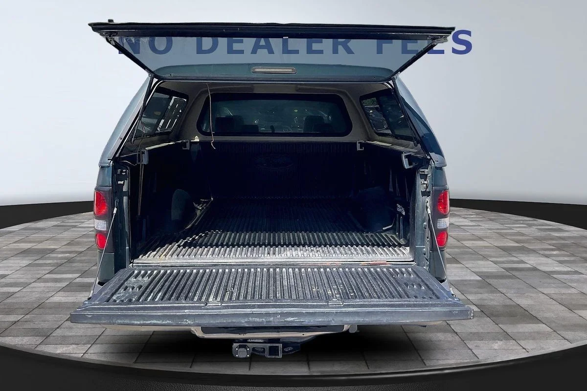 Used 2004 Green Ford LARIAT image 7