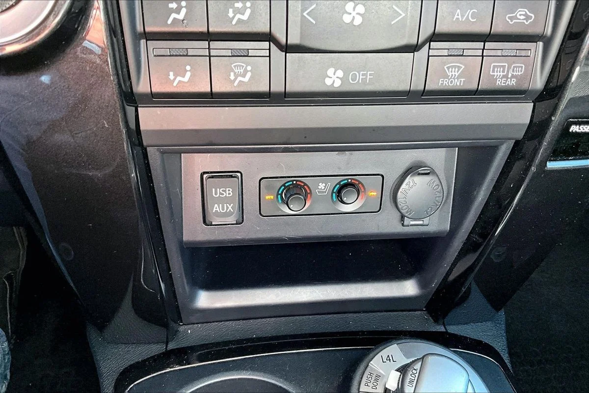 Used 2019  Toyota Limited Nightshade image 16