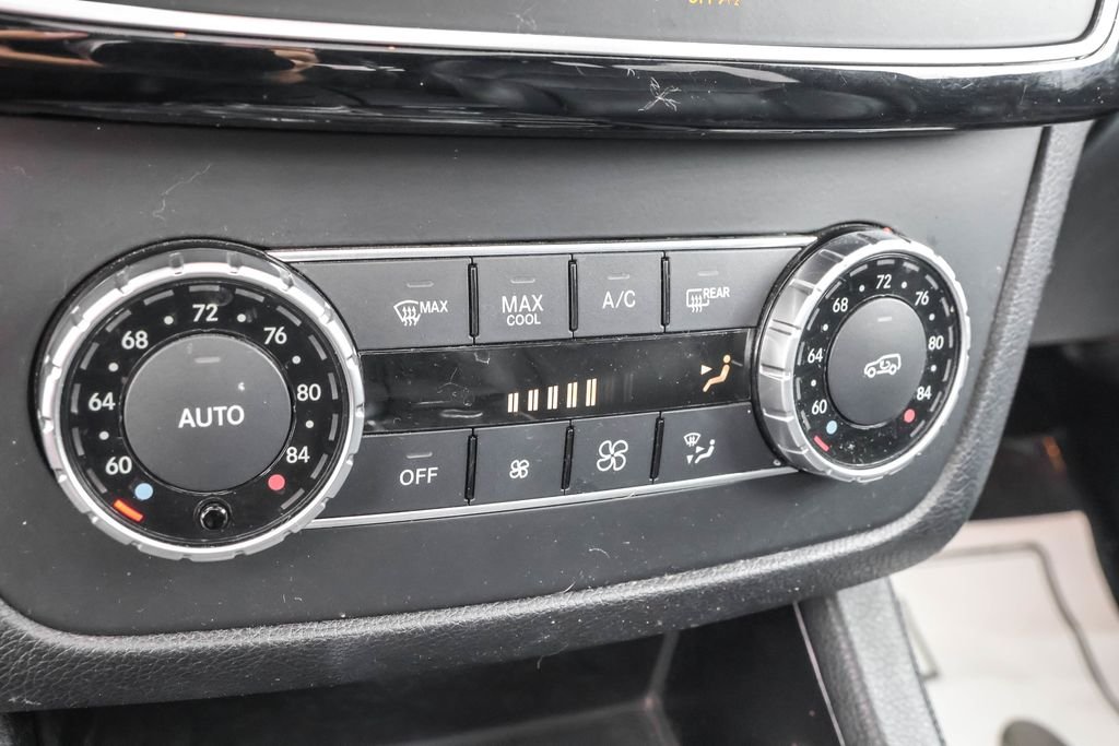 Used 2017  Mercedes-Benz GLS 450 image 24