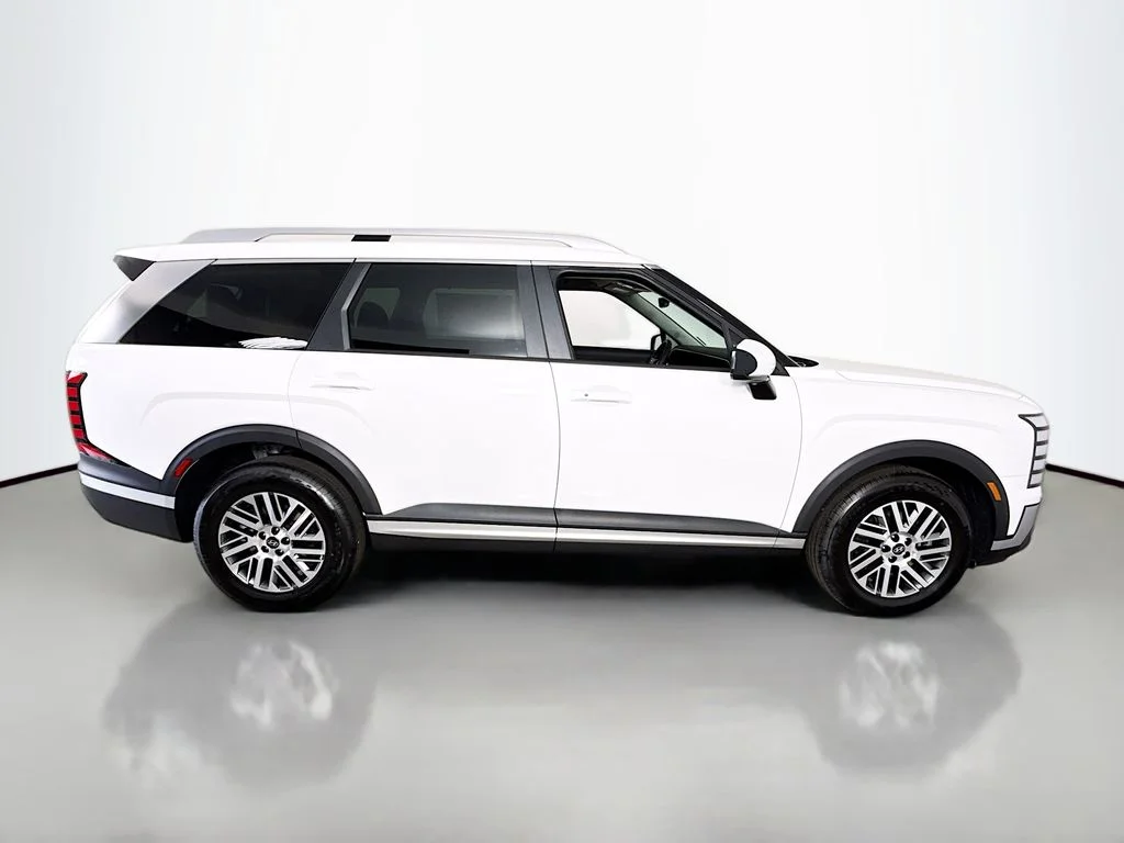 New 2026 Creamy White Pearl Hyundai SEL 7P image 8