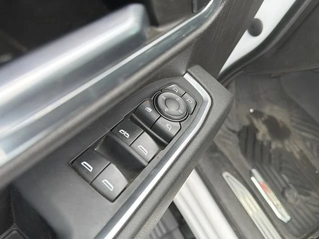 Used 2024 Summit White Chevrolet LT image 14