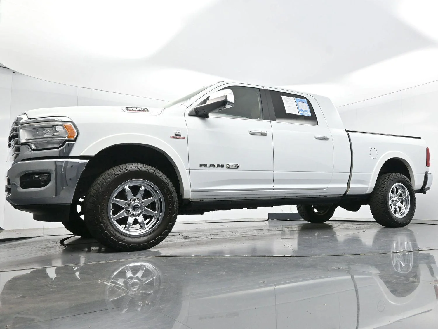 Used 2022 Bright White Clearcoat Ram Longhorn image 49