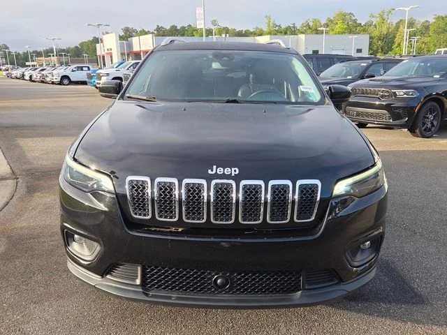 Used 2020 Black Jeep Latitude Plus image 2