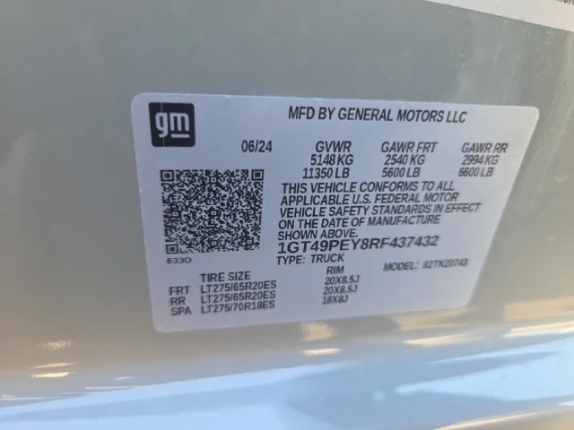 Used 2024 Gray GMC AT4 image 47