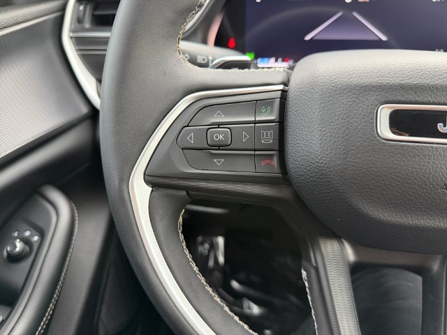 Used 2024 Black Jeep Altitude X image 22