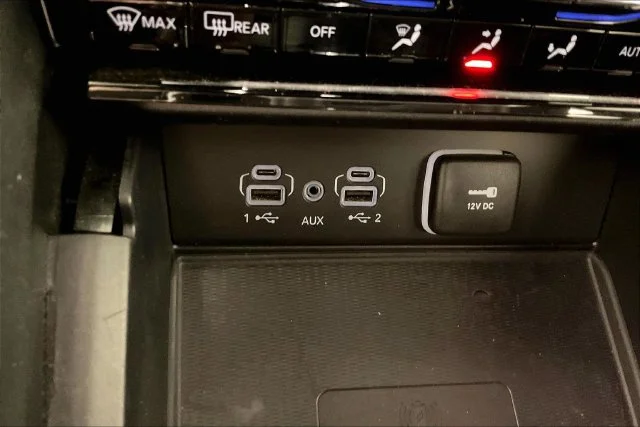 Used 2024 Black Jeep Altitude image 14