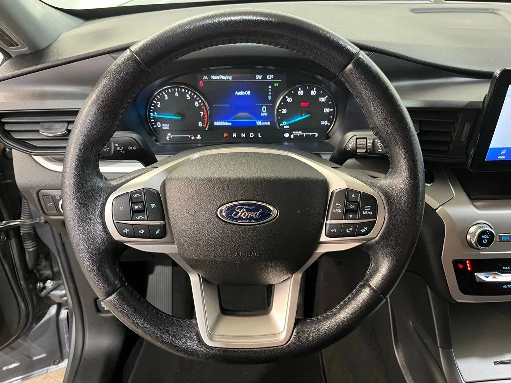 Used 2022 Gray Ford XLT image 21