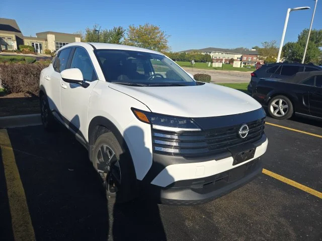 Used 2025 White Nissan SV image 1