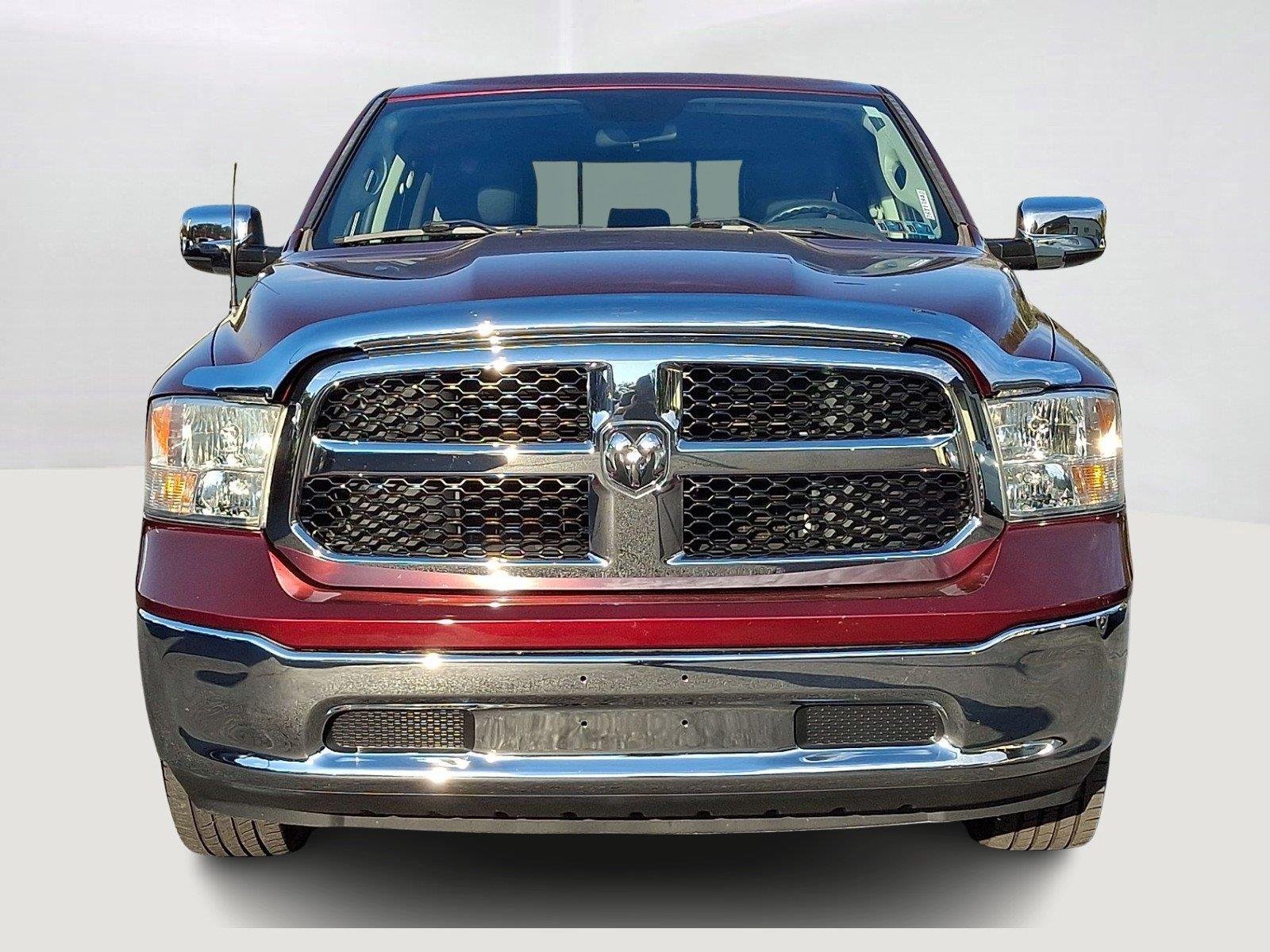 Used 2017 Delmonico Red Pearlcoat Ram SLT image 2