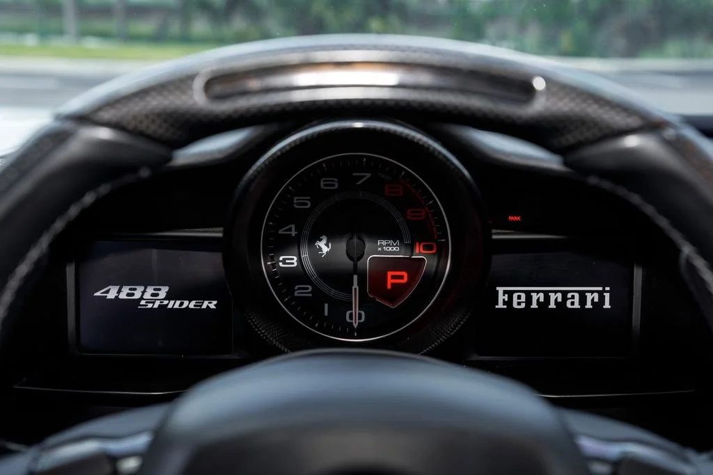 Used 2019 Bianco Avus Ferrari  image 32