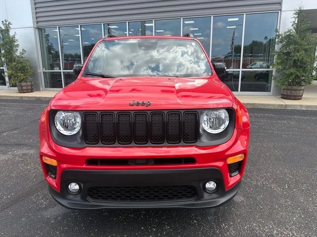 Certified Used 2022 Colorado Red Jeep Altitude image 9