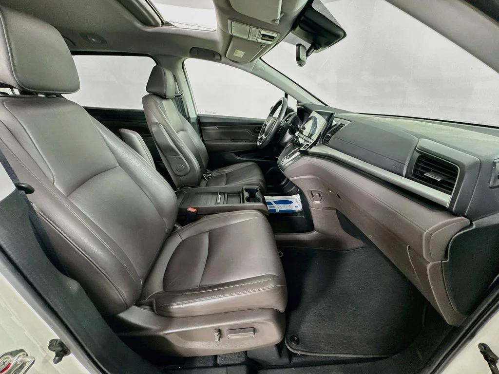 Certified Used 2018 White Honda EX-L image 39
