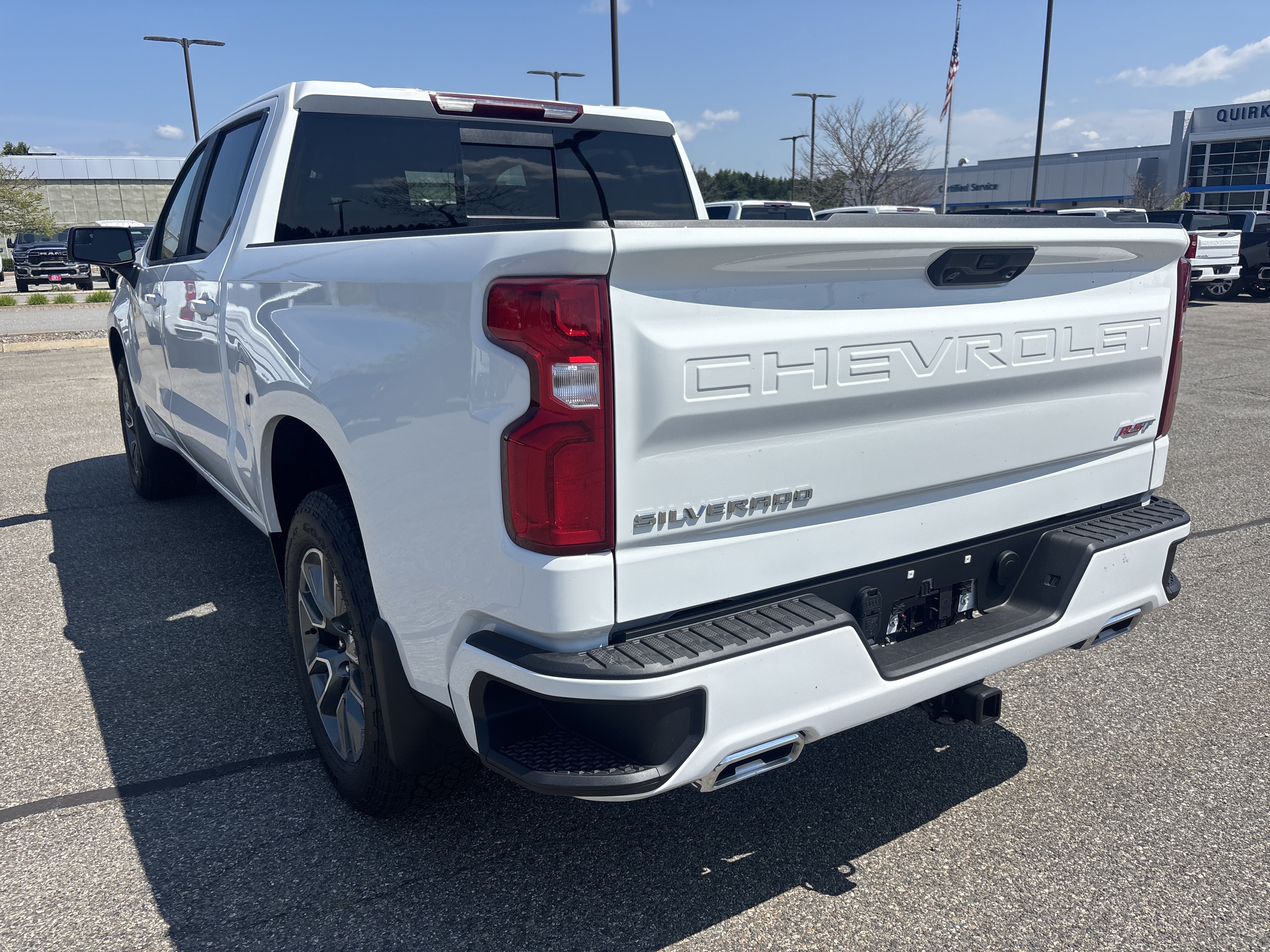 New 2026 Summit White Chevrolet RST image 3