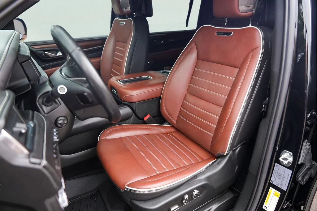 Used 2023 Black GMC Denali Ultimate image 10