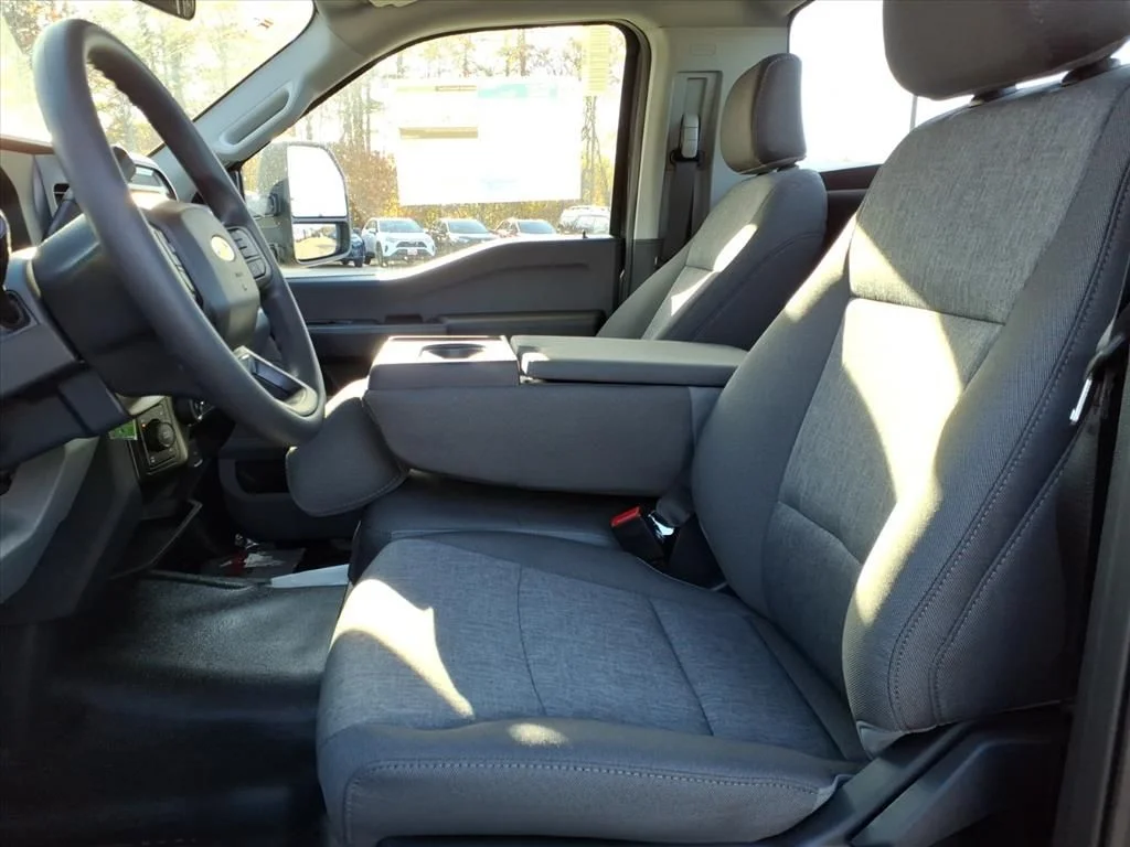 New 2026 Carbonized Gray Metallic Ford XL image 13