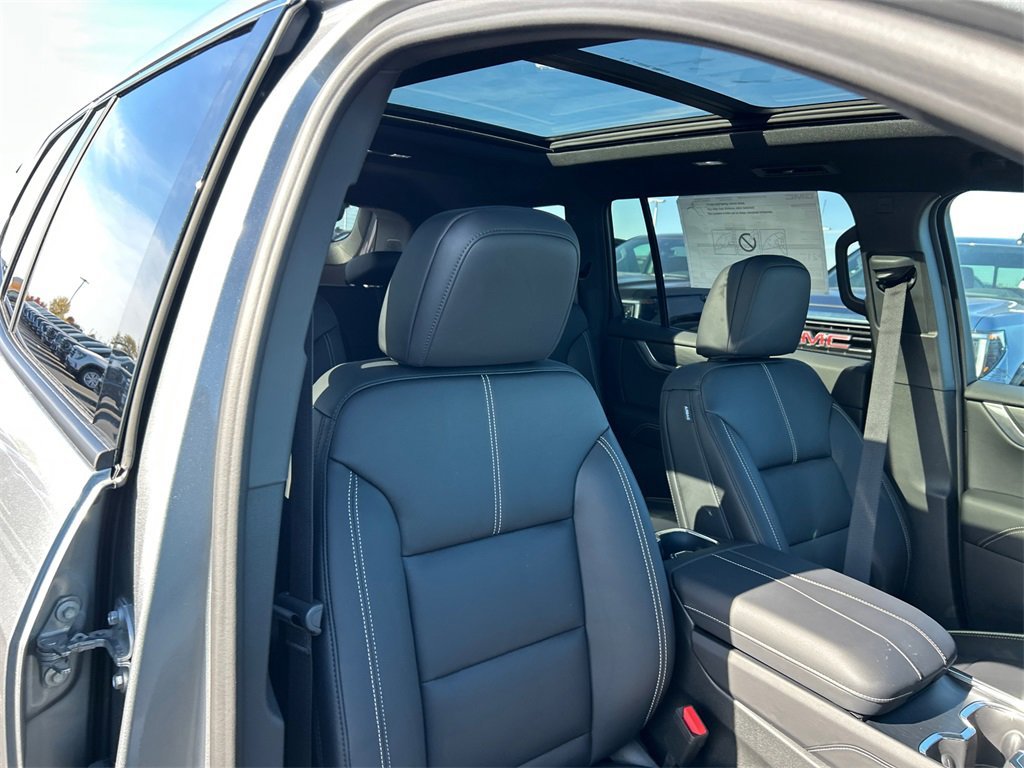 2026 GMC ACADIA - Image 35