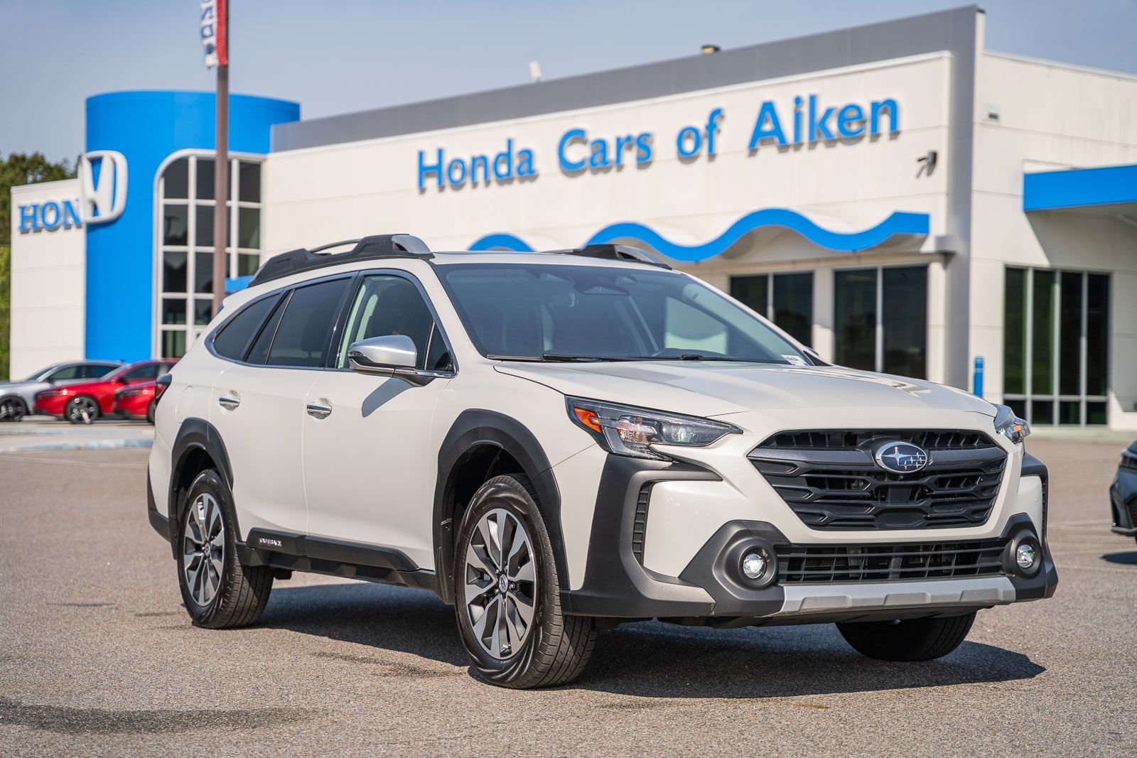 2025 Subaru Outback Touring XT's photo