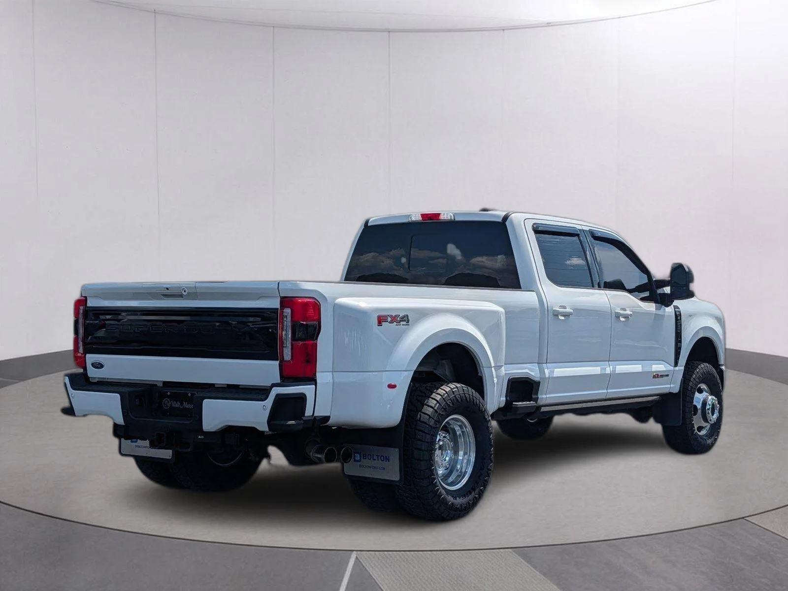 Used 2025 Star White Metallic Tri-Coat Ford Platinum image 6