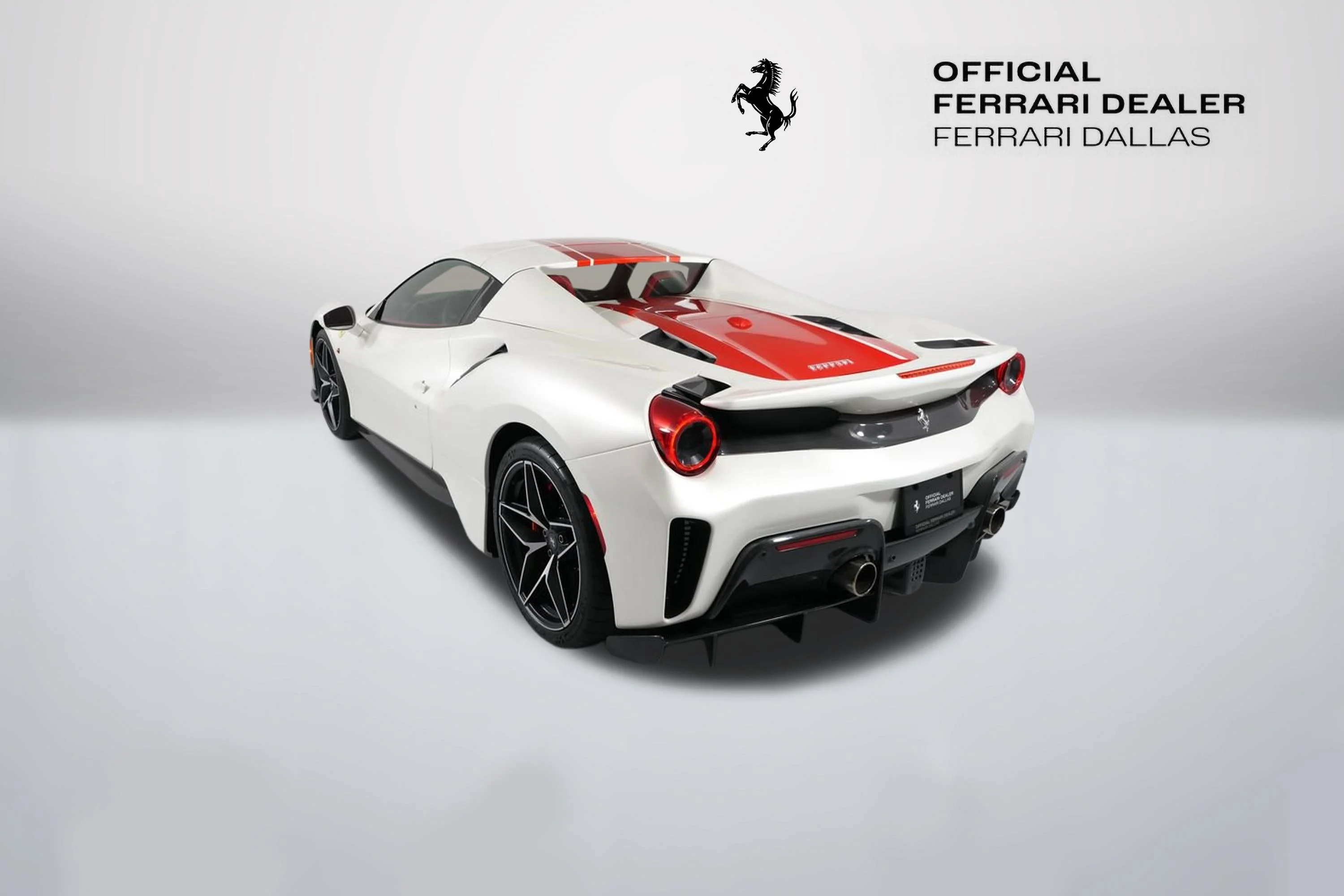 Used 2020 Bianco Italia Ferrari Spider image 15