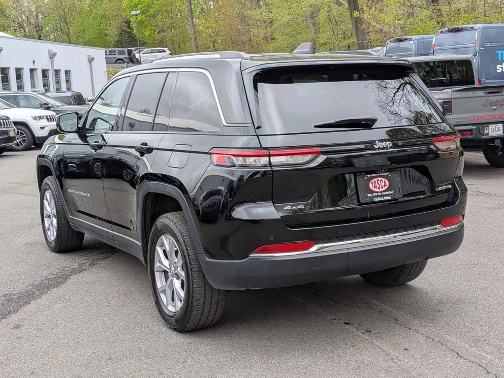 Used 2022 Black Jeep Limited image 8