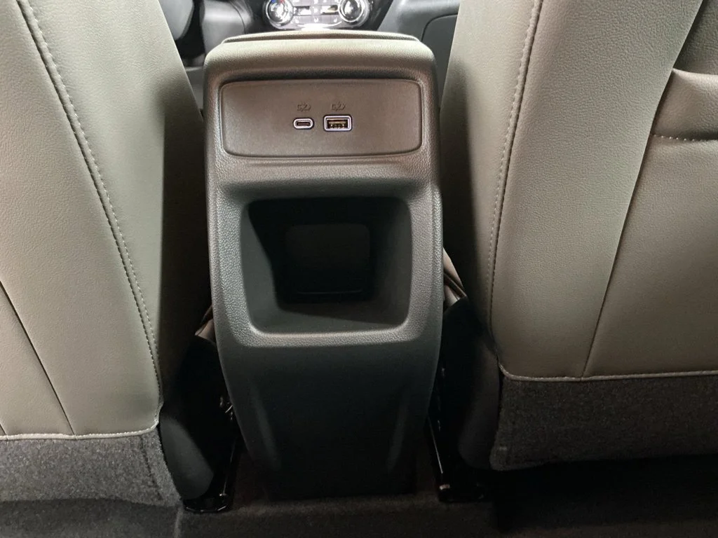New 2026 Mosaic Black Metallic Chevrolet ACTIV image 15