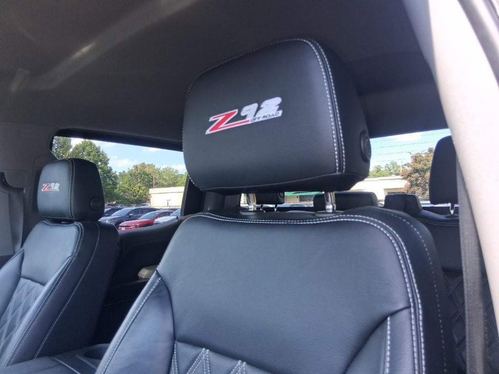 Used 2022 Gray Chevrolet RST image 14