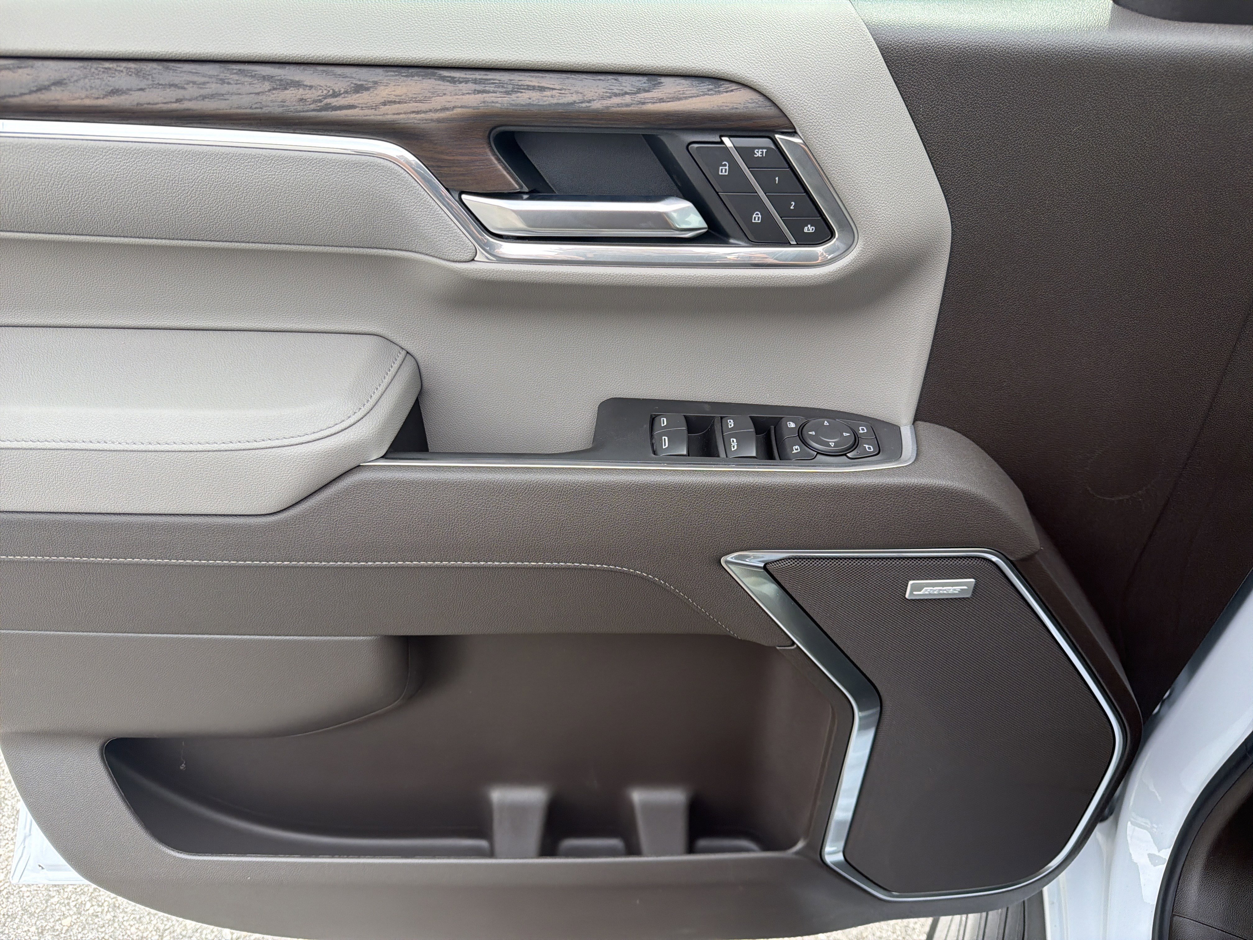 2026 GMC Sierra 1500 SLT - Photo 10