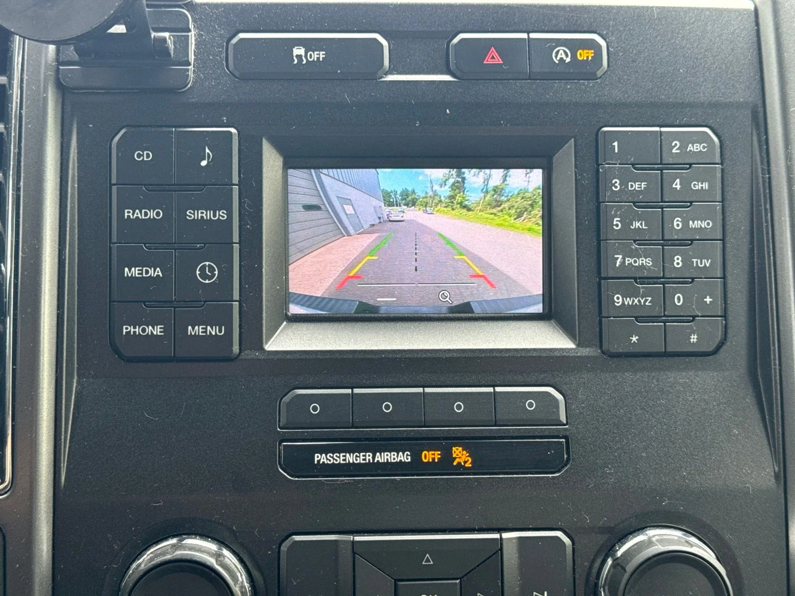 Used 2017 Oxford White Ford XLT image 19