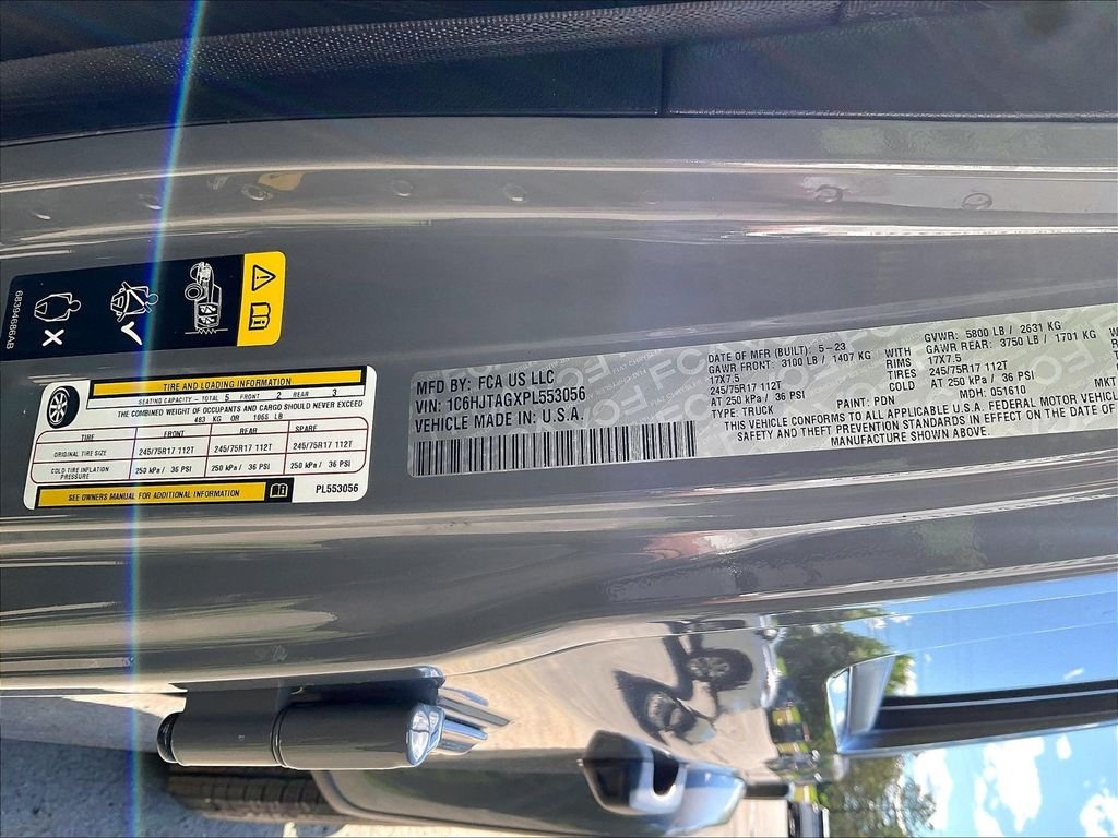 Used 2023 Gray Jeep Sport S image 32