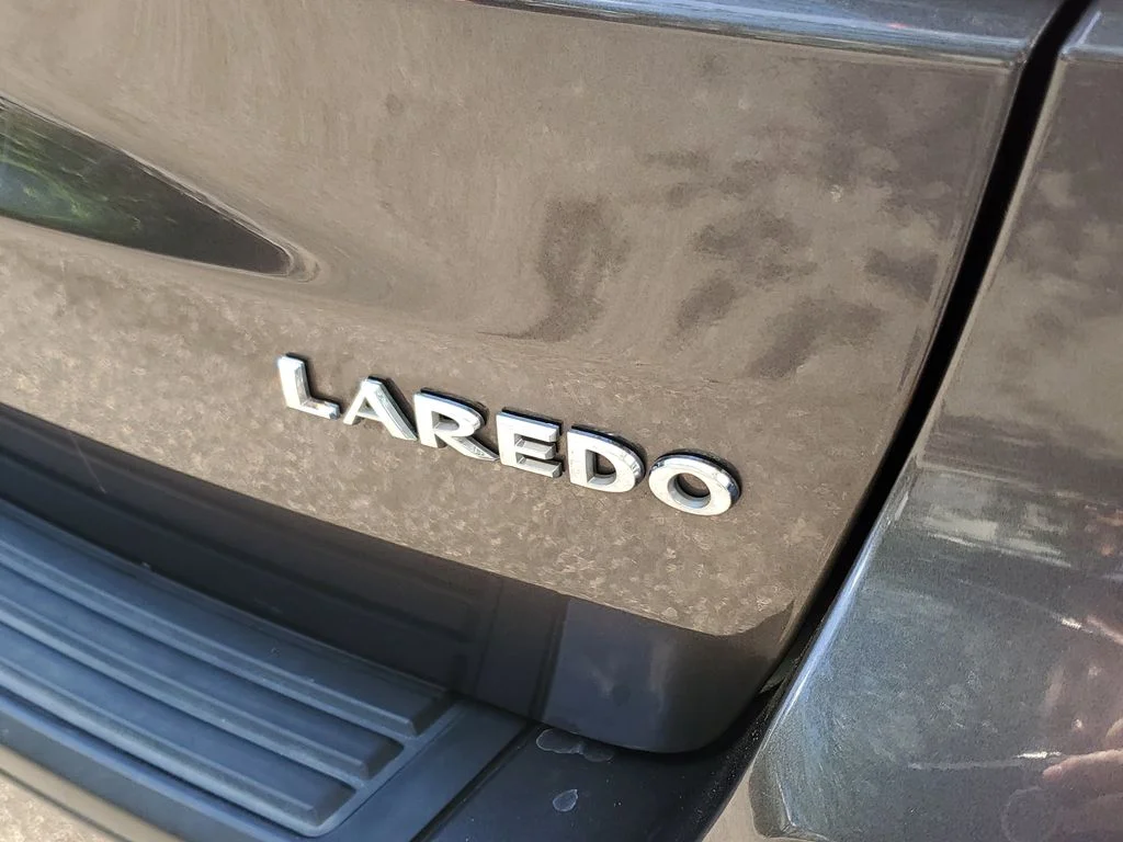 Used 2017 Gray Jeep Laredo image 8