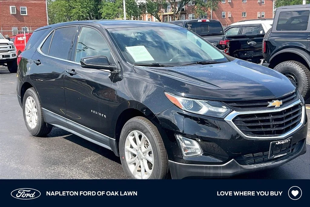 Used 2018 Mosaic Black Metallic Chevrolet LT image 1