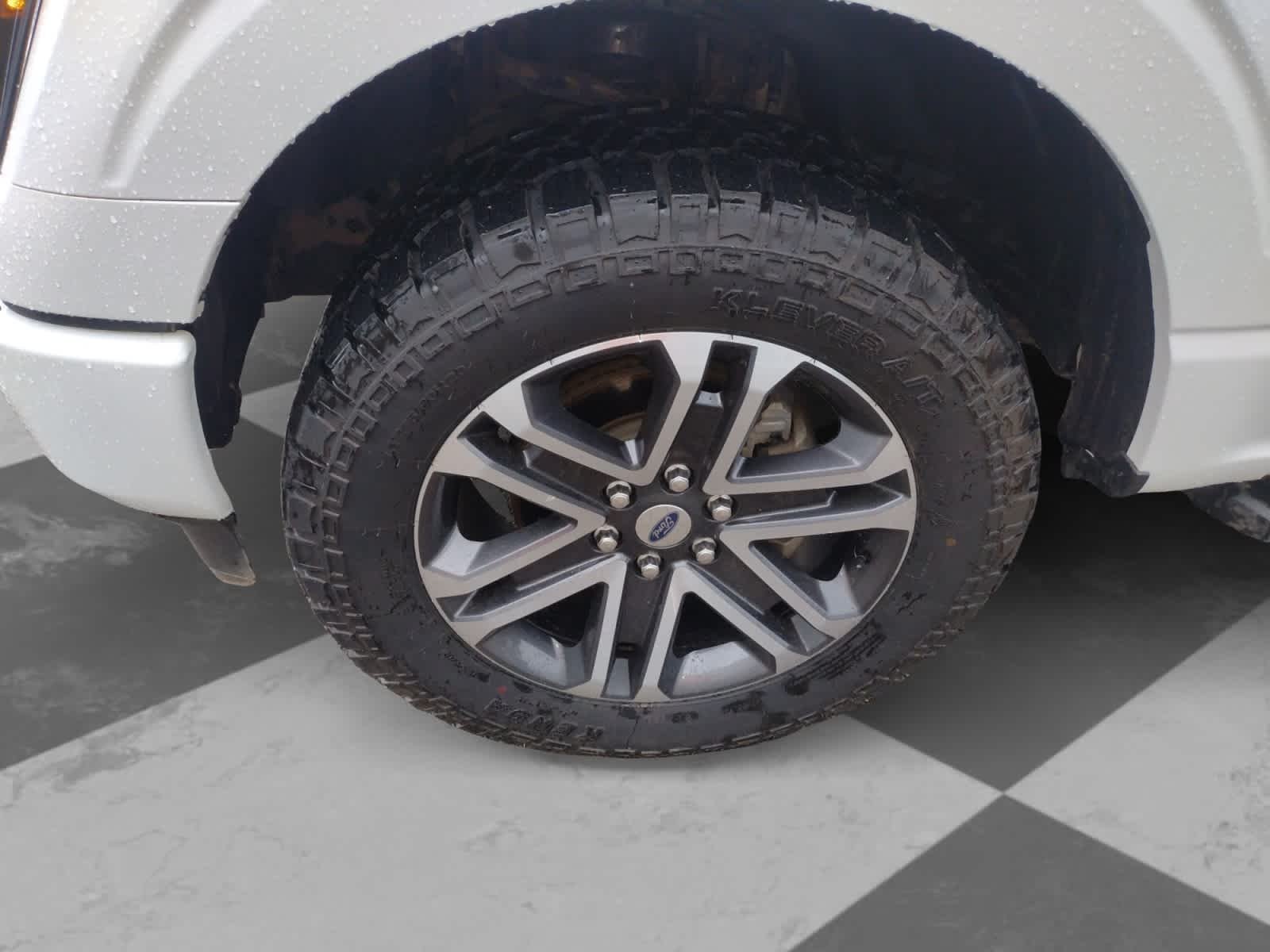 Used 2023 Oxford White Ford XL image 9