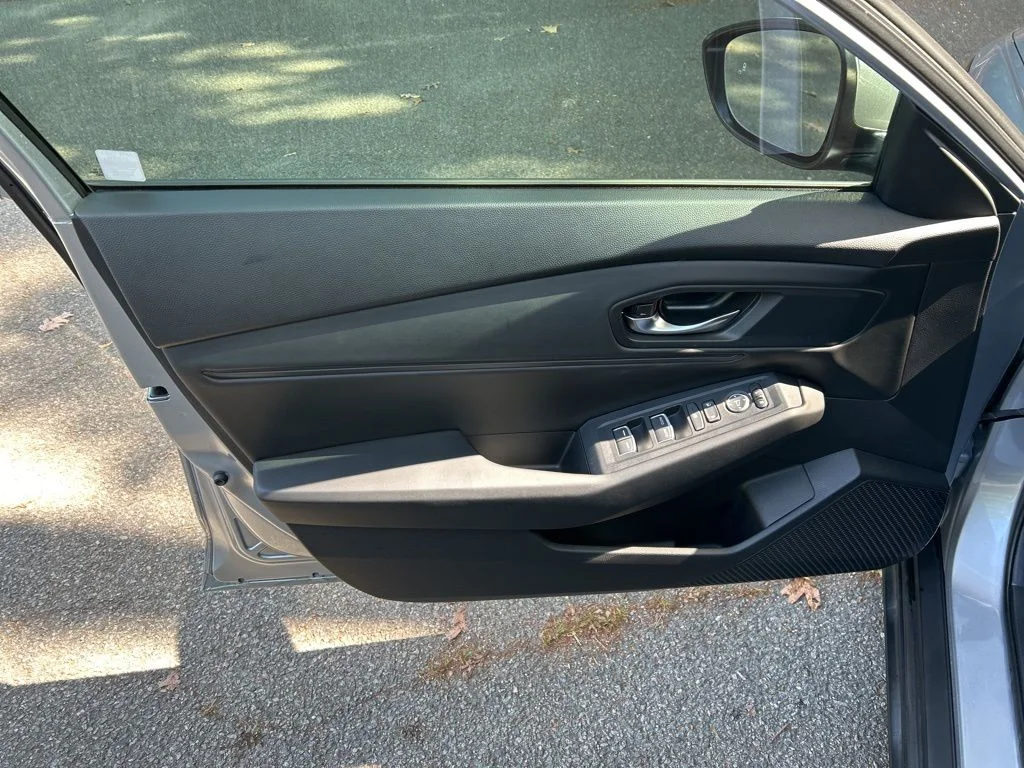Used 2023 Silver Honda EX image 13