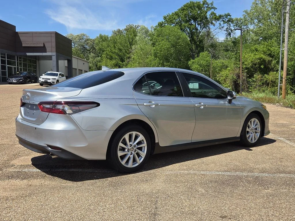Used 2023 Silver Toyota LE image 7