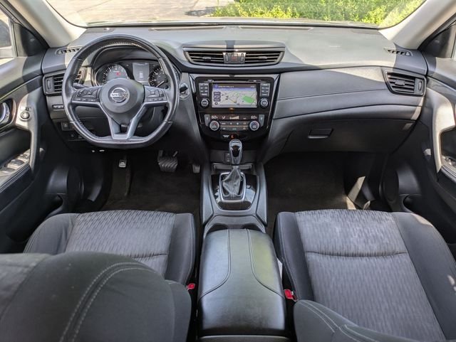 Used 2017 Gray Nissan SV image 25