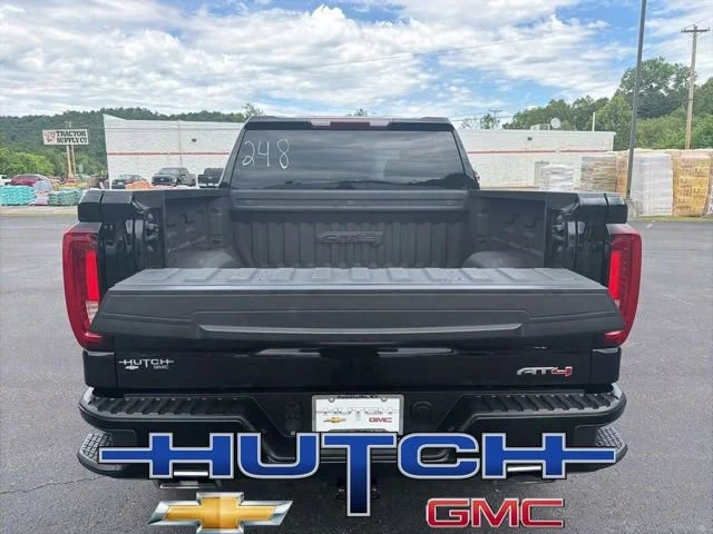 Used 2021 ONYX BLACK GMC AT4 image 18