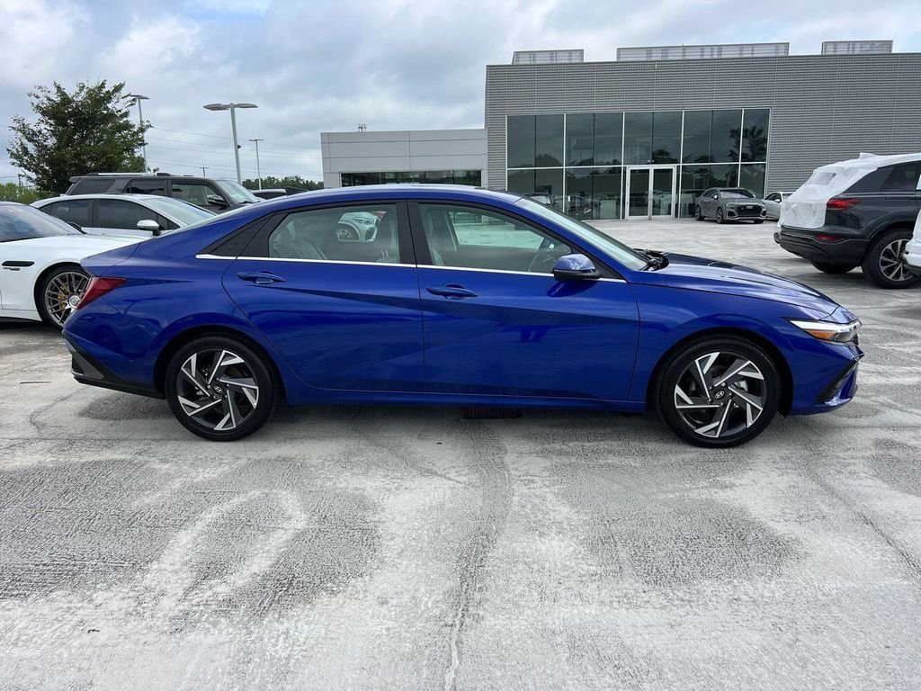 2024 Hyundai Elantra Limited