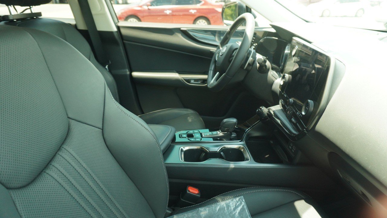 Used 2022 Gray Lexus NX 350 Premium image 11