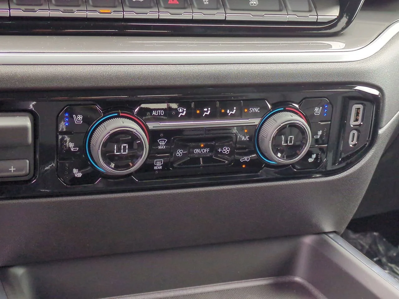 2026 Chevrolet Silverado 2500 HD High Country - Photo 35