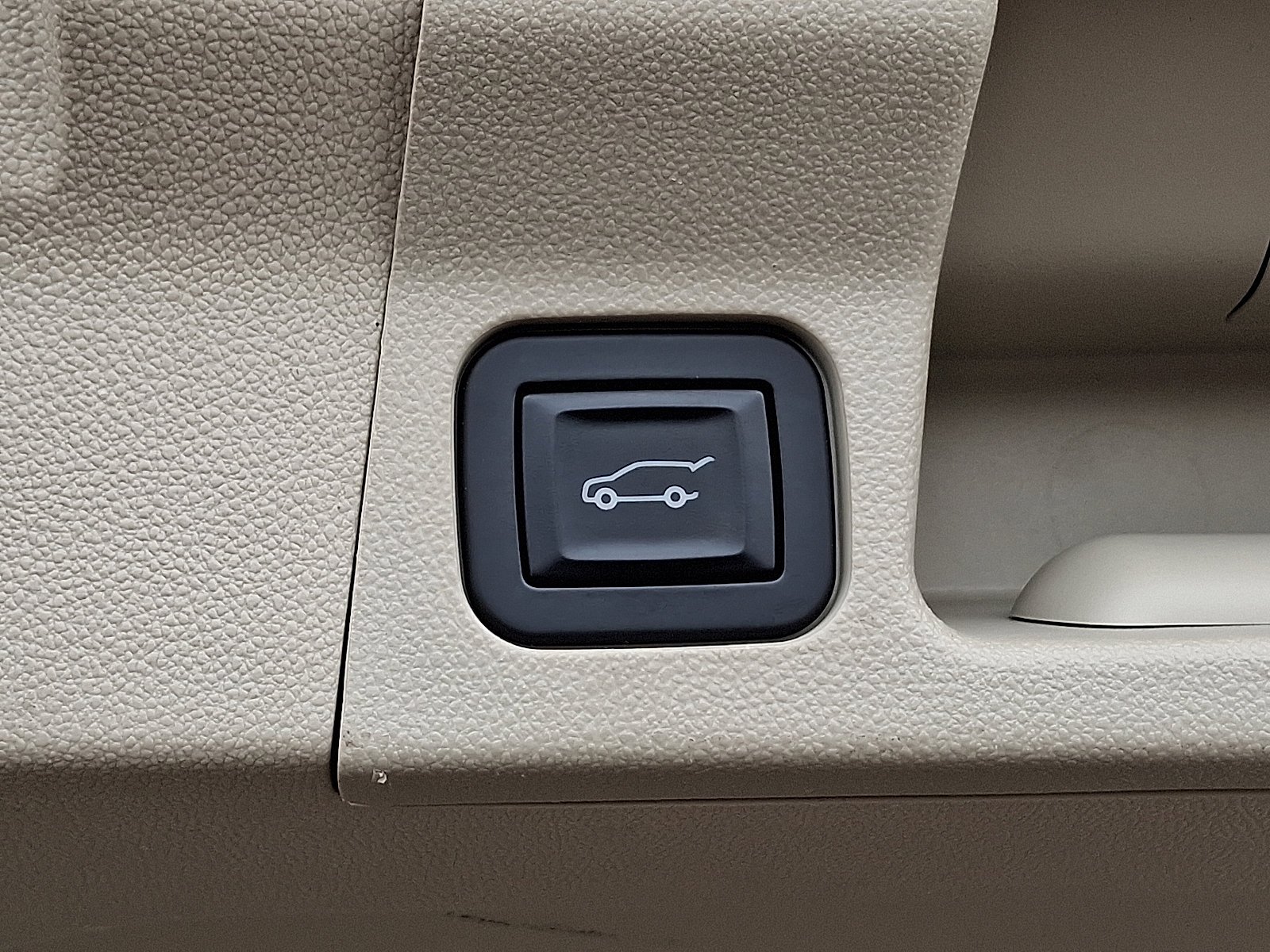 2019 GMC Acadia Denali - Photo 32