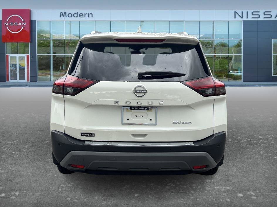 Used 2023 Pearl White Tricoat Nissan SV image 6