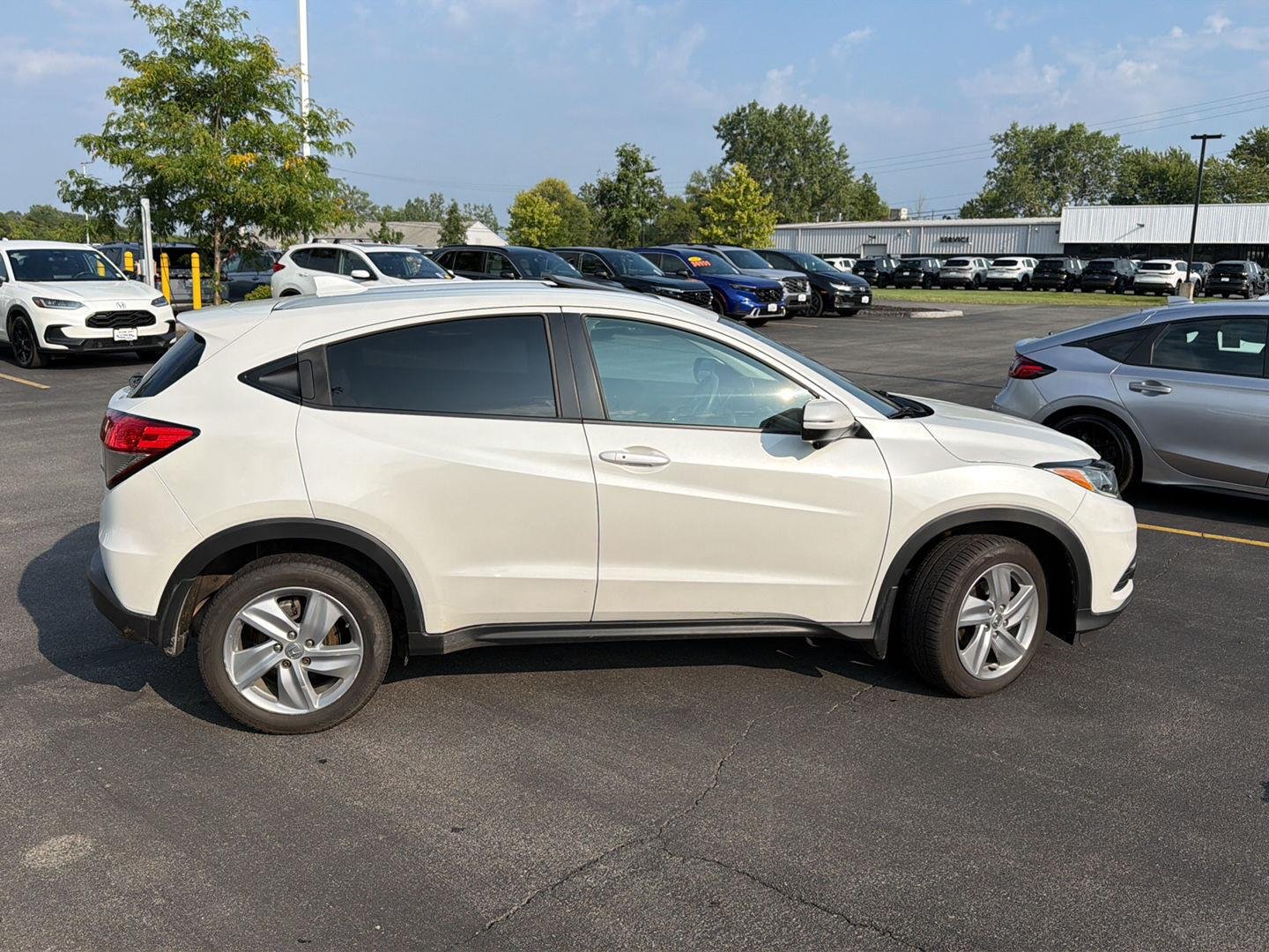 Used 2019 Platinum White Pearl Honda EX image 8