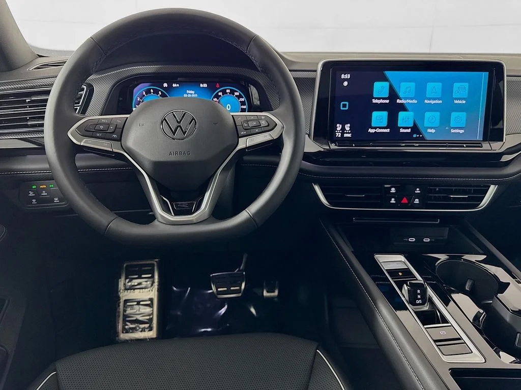2025 Volkswagen Atlas Cross Sport SEL Premium R-LINE - Photo 8
