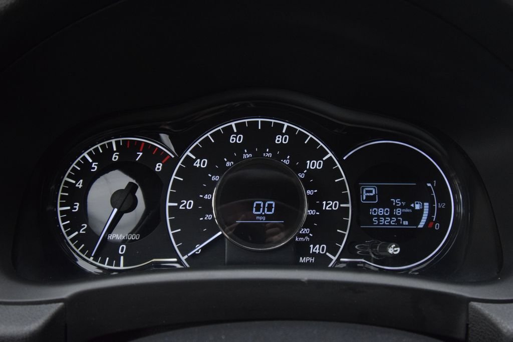 Used 2015 Black Nissan SL image 14