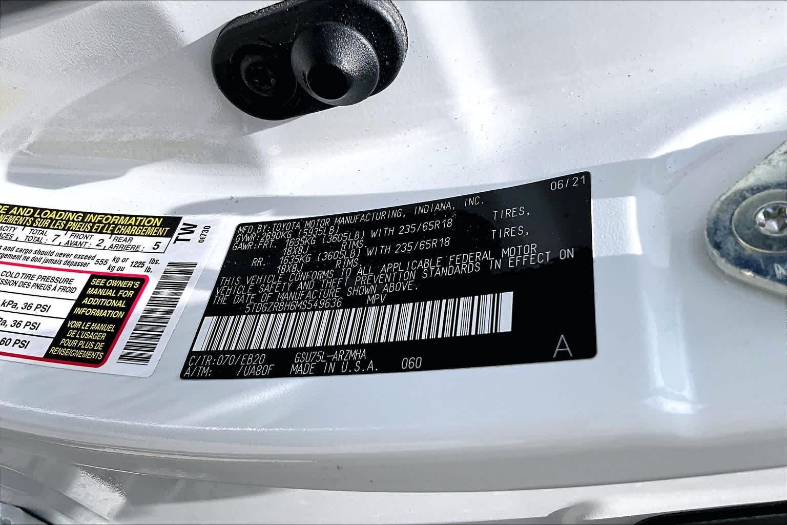 Used 2021 Blizzard Pearl Toyota XLE image 32