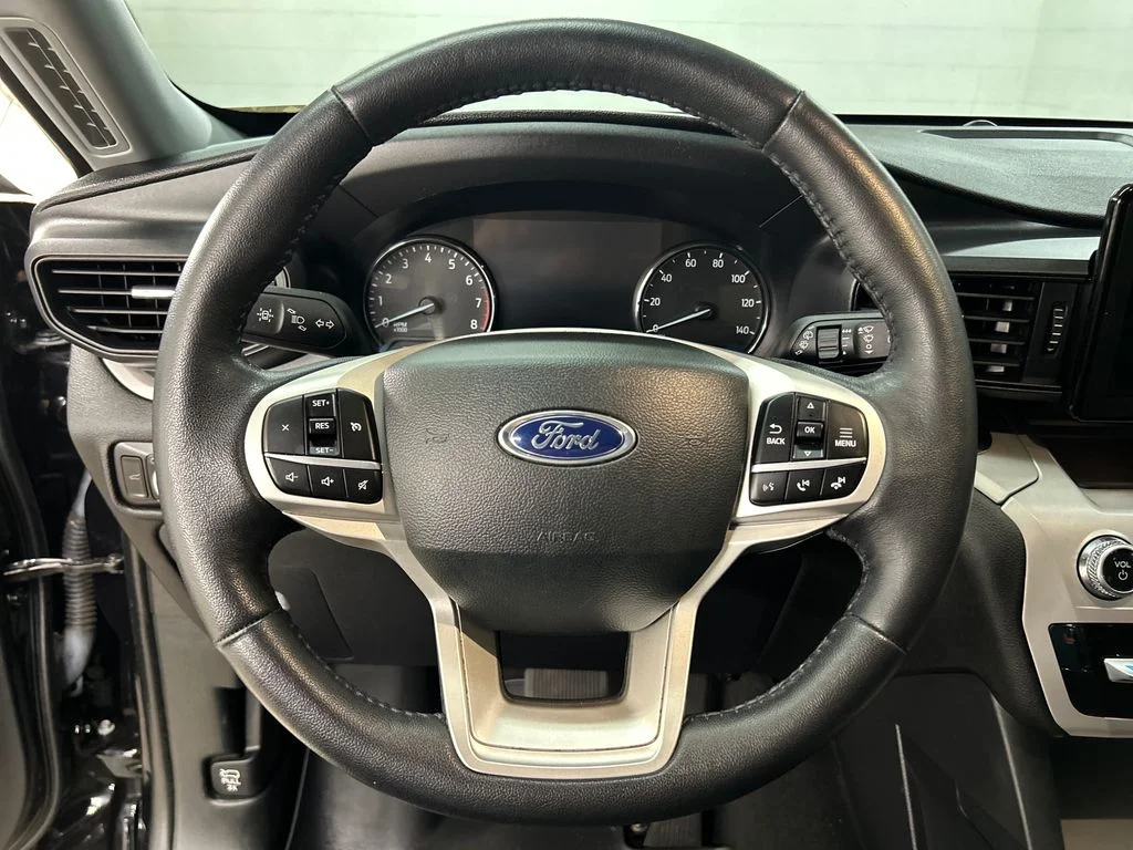 Certified Used 2023 Black Ford XLT image 20