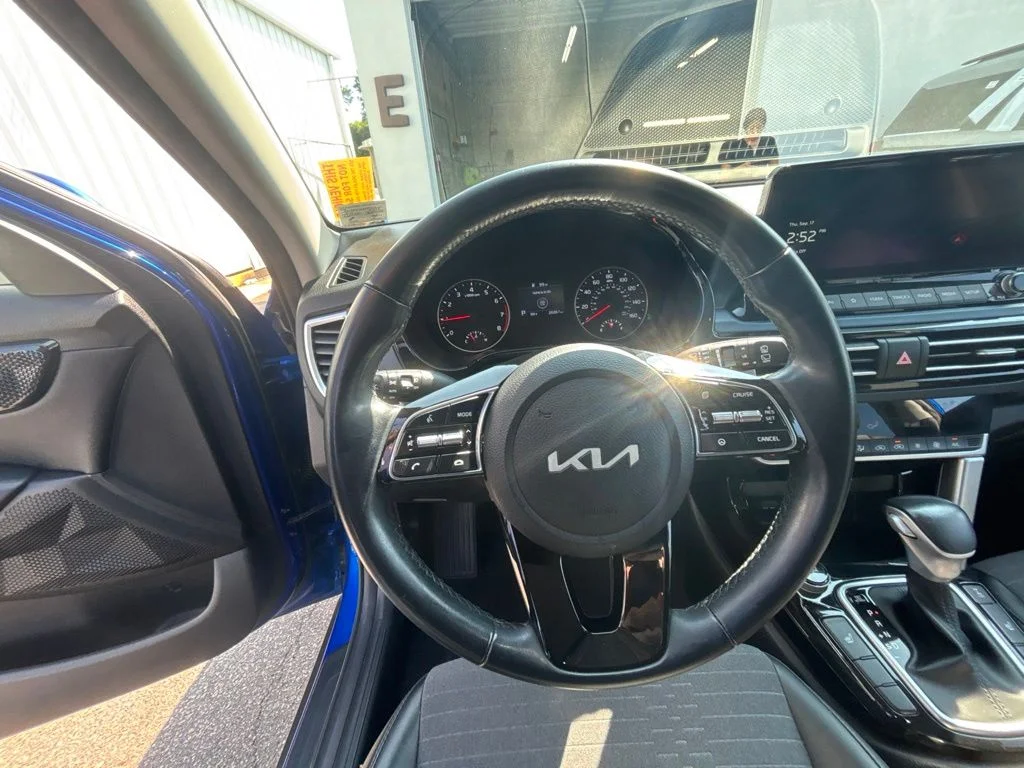 Used 2023 Blue Kia S image 14